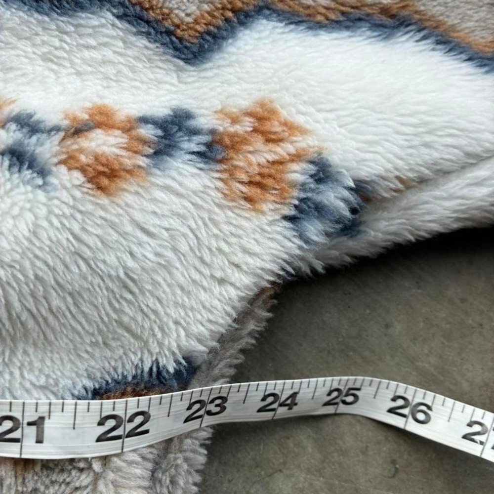 Vintage 70's/80's AOP Aztec style fleece jacket - Picture 3 of 4